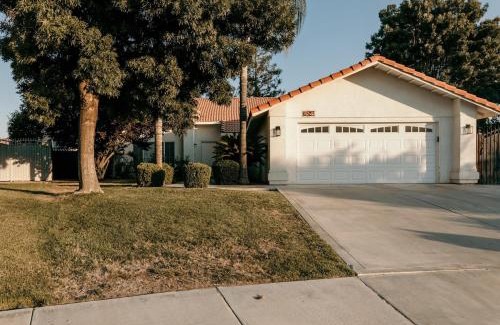 Pumpkin Center Casa | Stunning Home with Pool, Game Room and Firepit