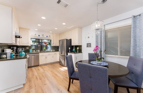 Mission Viejo Casa | STUNNING HOME WITH SPA, FRONT AND BACK YARD, HUGE DECK, OUTSTANDING LOCATION