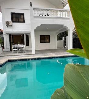 Angeles City Villa | Stunning House with Pool and Best Amenities