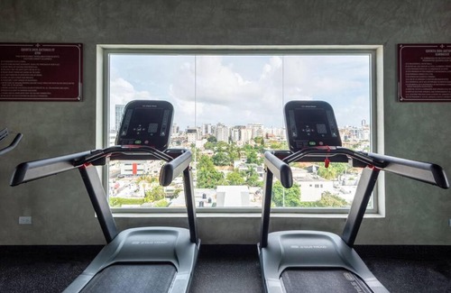 Downtown Santo Domingo Apartamento | Stunning infinity pool apartment