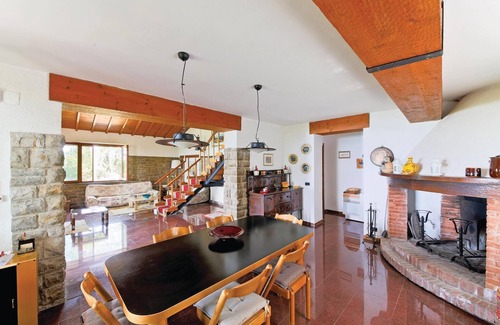 San Feliciano Casa | Impresionante casa en San Feliciano Sul.