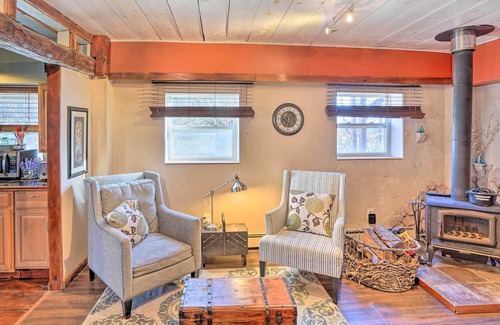 Jefferson Casa | Stunning Jefferson Retreat w/ Fire Pit