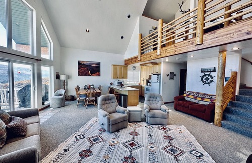 Park City Cabina | Stunning Lake View Lodge: Family Friendly