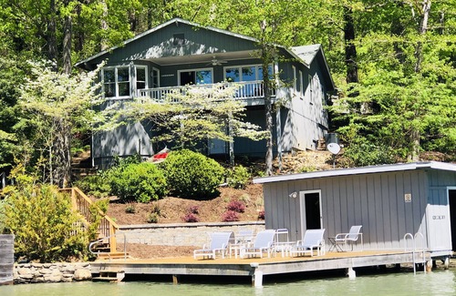 Sunset Cove Cabina | Impresionantes vistas al lago! ¡Mascota amigable! Directamente en Lake Lure!