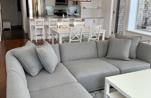 Collingwood Chalet De Esquí | Alquiler amueblado frente al lago en Collingwood