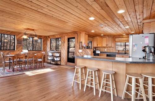 Innsbrook Cabina | Stunning Lakeside Cabin Perfect for Families