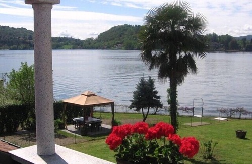 Pettenasco Apartamento | Apartamento de lujo en una villa en las orillas del lago de Orta, 8 / 10 personas