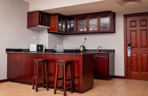 Dar es Salaam Apartamento | Stunning Large Grand Suite!