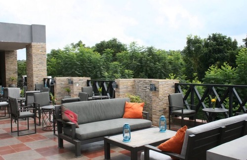 Dar es Salaam Apartamento | Stunning Large Grand Suite!