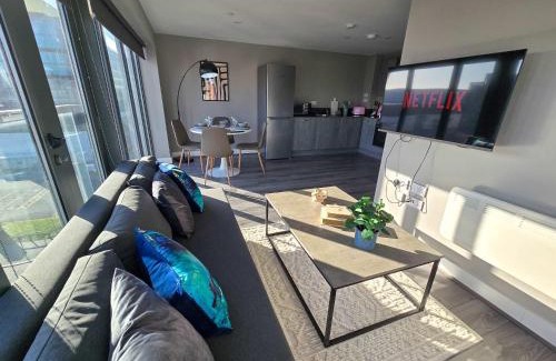 The Docks Apartamento | Stunning Liverpool Dockside Apt by City SuperHost