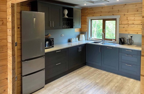 Menai Bridge Chalet De Esquí | Alojamiento de 2 habitaciones en Anglesey