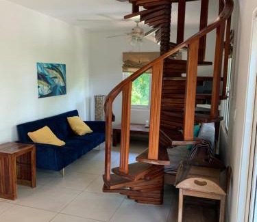 Contadora Island Apartamento | Stunning Loft 2 Floor Unit with Balcony