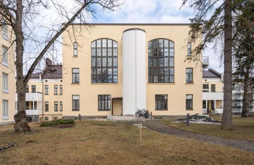 Kuopio Apartamento | Stunning Loft with Water View & Free Garage Parking