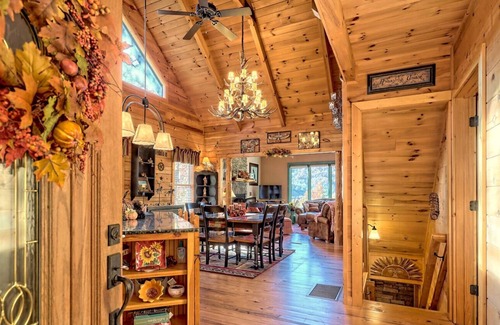 Rabun Gap Cabina | Stunning Log Cabin with Scenic Mountain Views 🌄