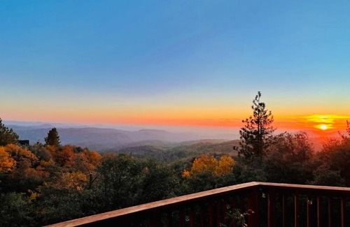 Phoenix Lake-Cedar Ridge Chalet De Esquí | Stunning Log Cabin with Great Views, Firepit, Deck near Twain Hart