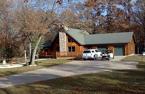 Nekoosa Cabina | Stunning Log Home - Lake, Full Recreational Wilderness Area, Sand Valley Golf