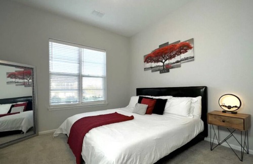 Park Hills Apartamento | Stunning Lux Apt design w/pool & Cincinnati view