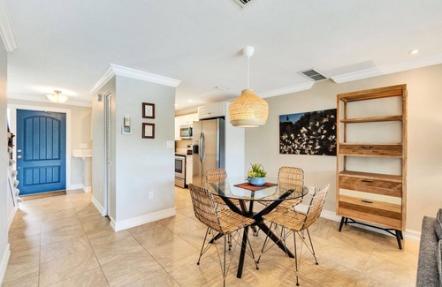 Sanibel Villa | Stunning Luxury canal front villa "Sea Oats" across the street from the beach!