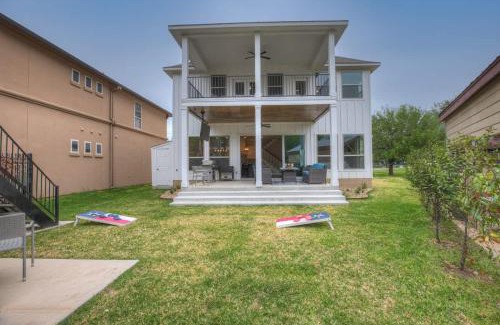 Horseshoe Bay Casa | Stunning Luxury Home on Lake LBJ!