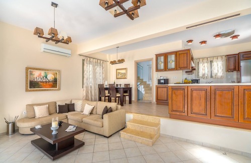 Agios Emilianos Villa | Impresionante duplex cerca del mar con impresionantes vistas y piscina
