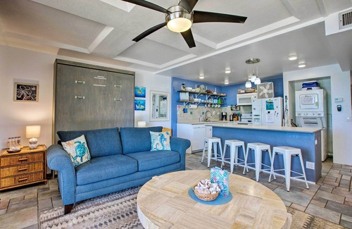 Makaha Condominio | ¡NUEVO! Picture-Perfect Makaha Condo w / Pool & Lanai!