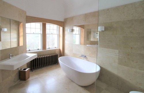 Skelmorlie Villa | Stunning Mansion for a Luxurious Grand Holiday with a View