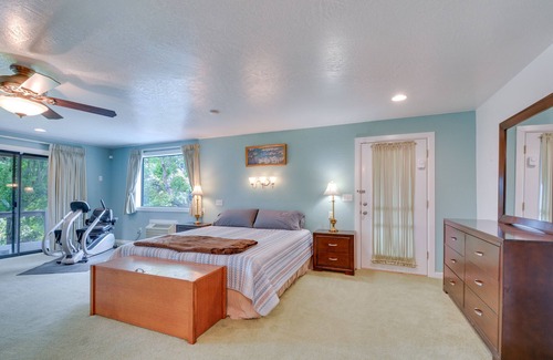 Medford Casa | Stunning Medford Escape w/ Panoramic Views!