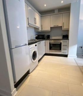 Ballymun Apartamento | Stunning Modern 2bed Apt Near Dublin City& Airport