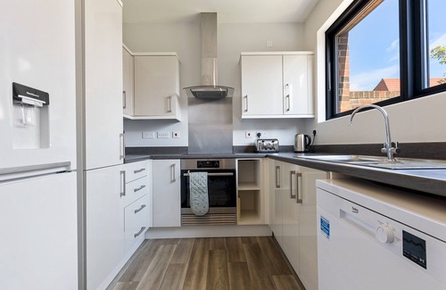 Heworth Casa | Stunning, Modern Eco Property in York with Parking | Pass the Keys