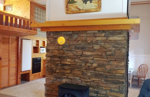 Cullowhee Cabina | Stunning Modern Rustic Lake Retreat PRVT BOAT SLIP