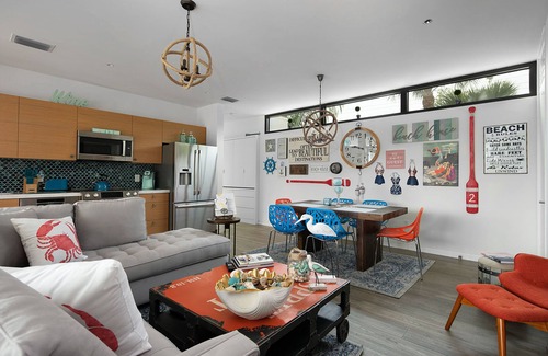 Whitney Beach Villa | Nueva villa frente al canal Longboat Key con un muelle privado.