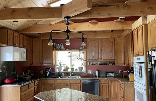Coal Creek Canyon Casa | Stunning Mountain Escape - only 30mins to Boulder, Golden, Eldora
