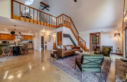 Clarkesville Casa | Stunning Mountain Retreat with Spectacular Deck and Elegant Modern Interior in Georgia