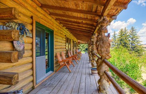 Dubois Casa | Stunning Mountain Views Spacious Cabin in Dubois!