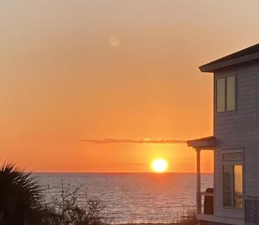 Beachwalk Casa | STUNNING NEW LISTING - Ocean and Beach Views TWO GOLF CARTS - Sleeps 12