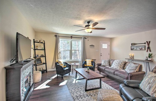 Fishers Hill Casa | Stunning New Market Home w/ Mtn Views & Hot Tub!