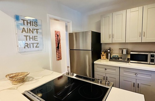 Tarpon Pond Casa | Stunning Newly Renovated Tarpon Pond Cottage Golf & Marsh Views Seabrook Island