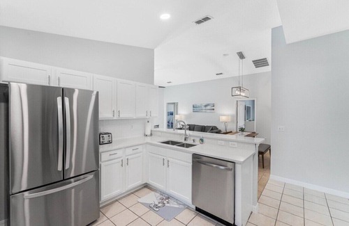 Loughman Villa | Stunning Newly Renovated Pool Home close to Disney