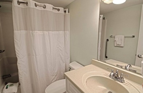 The Dunes Condominio | Stunning Ocean Front 2 bed, 2 bath condo with full kitchen and in-unit laundry