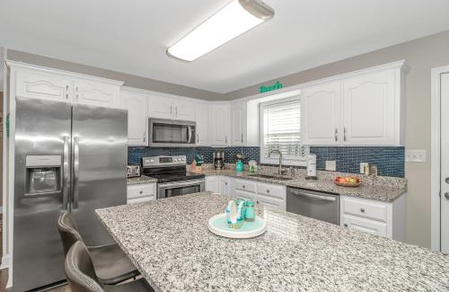 Myrtle Beach Casa | Stunning Ocean Lakes "Coastal Cottage" Beach House-Renovated! LED Fireplace! Walk to The Beach!