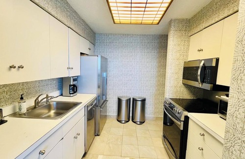 North Shores Condominio | Stunning Ocean Views, Private Beach & Pool – Luxury 2BR Condo at North Shores!