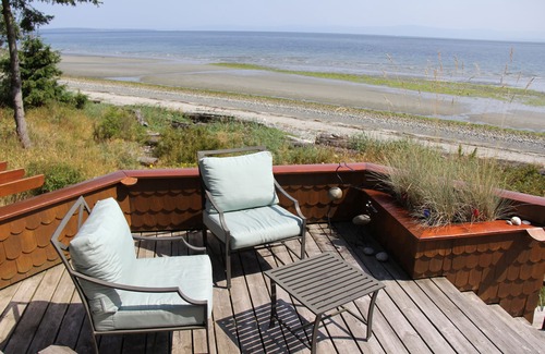 Regional District of Nanaimo Casa | Impresionante vista al mar desde su bañera de hidromasaje privada, Qualicum Bay