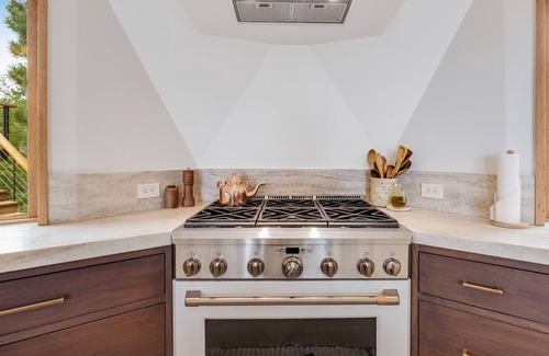 Gualala Casa | Stunning ocean view home with gourmet kitchen, luxe interior & large deck