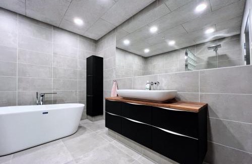 Faroe Islands Apartamento | Stunning Ocean View Penthouse Apartment