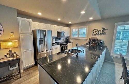 Washington Condominio | Stunning Ocean View ~ Saltwater Pool ~ Hot tub ~ 2BR/2 Bath