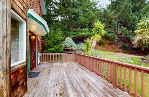 Shelter Cove Casa | Stunning Ocean View Getaway- Private and Serene