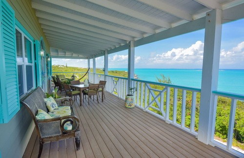 Great Exuma Casa | Impresionantes vistas al mar, alojamiento de primera clase, ahora con hermosa piscina y terraza