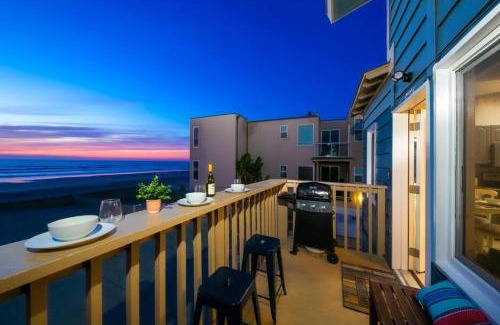 Mission Beach Casa | Stunning Ocean Views - Recently Renovated Home & Warm Sunsets