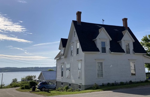 Eastport Casa | Stunning ocean views!