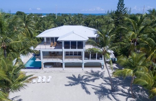 Islamorada Casa | Stunning Oceanfront Home located in Islamorada Florida